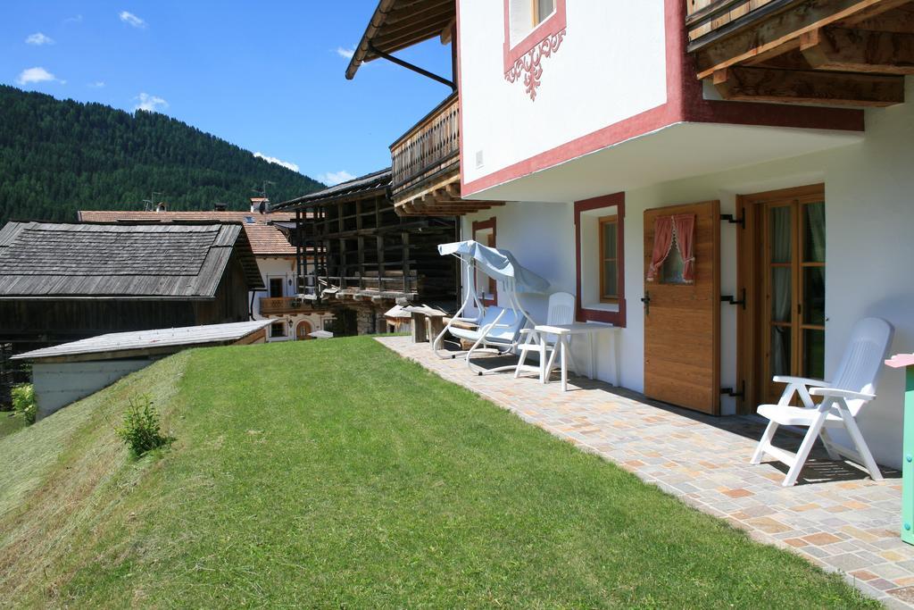 Agriturismo Maso Larciunei Selva di Val Gardena Quarto foto