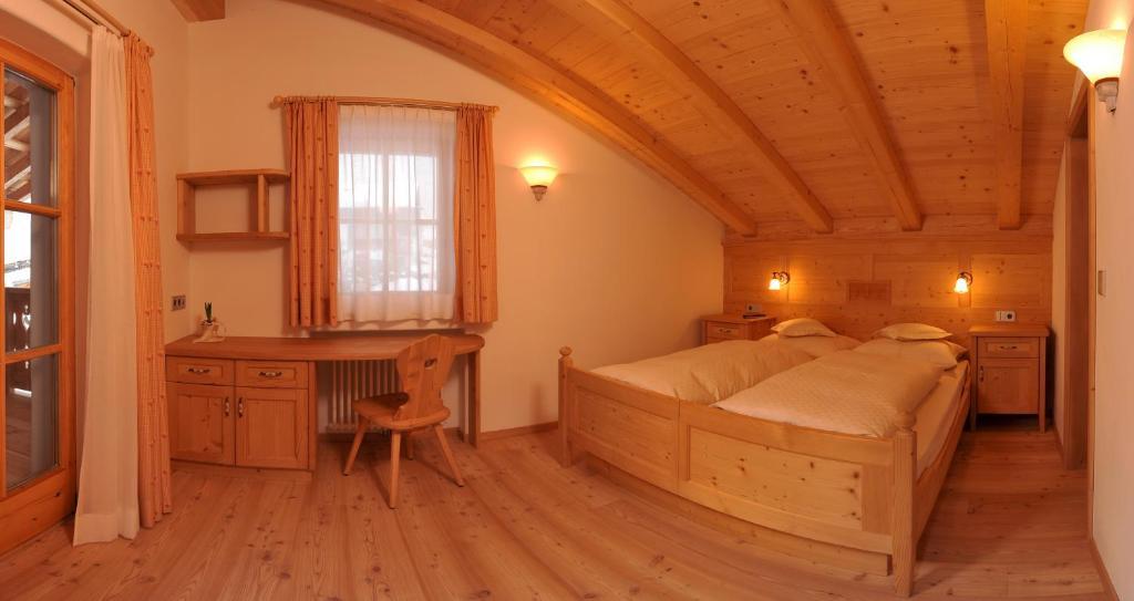 Agriturismo Maso Larciunei Selva di Val Gardena Quarto foto